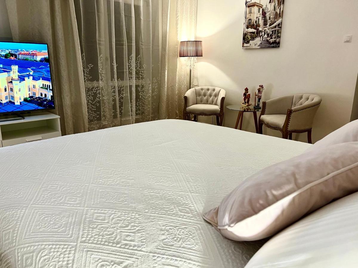 Apartment Louis & Elza Old Town Romantic