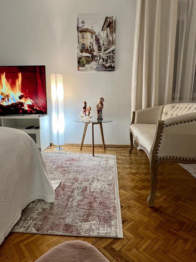 Apartment Louis & Elza Old Town Romantic *